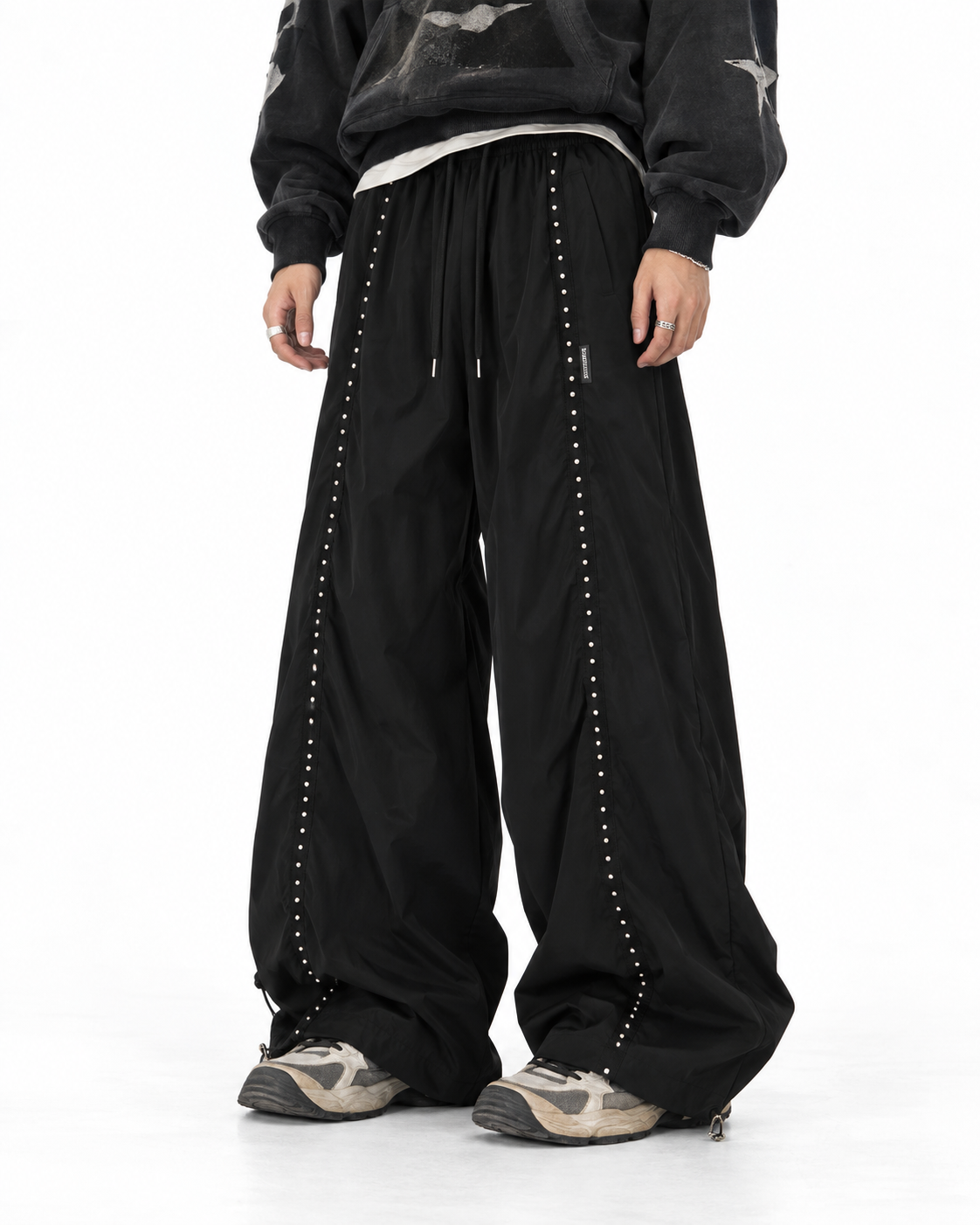 Versatile retro-style striped trousers