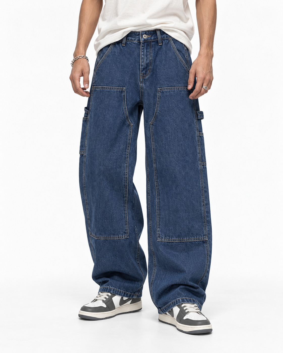 Versatile casual jeans