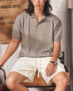 シンプルな高級ニット半袖