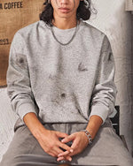 라운드넥 그래피티 스웨트셔츠