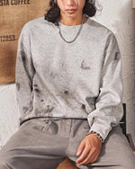 라운드넥 그래피티 스웨트셔츠