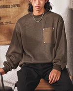 シンプルなクルーネックスウェットシャツ