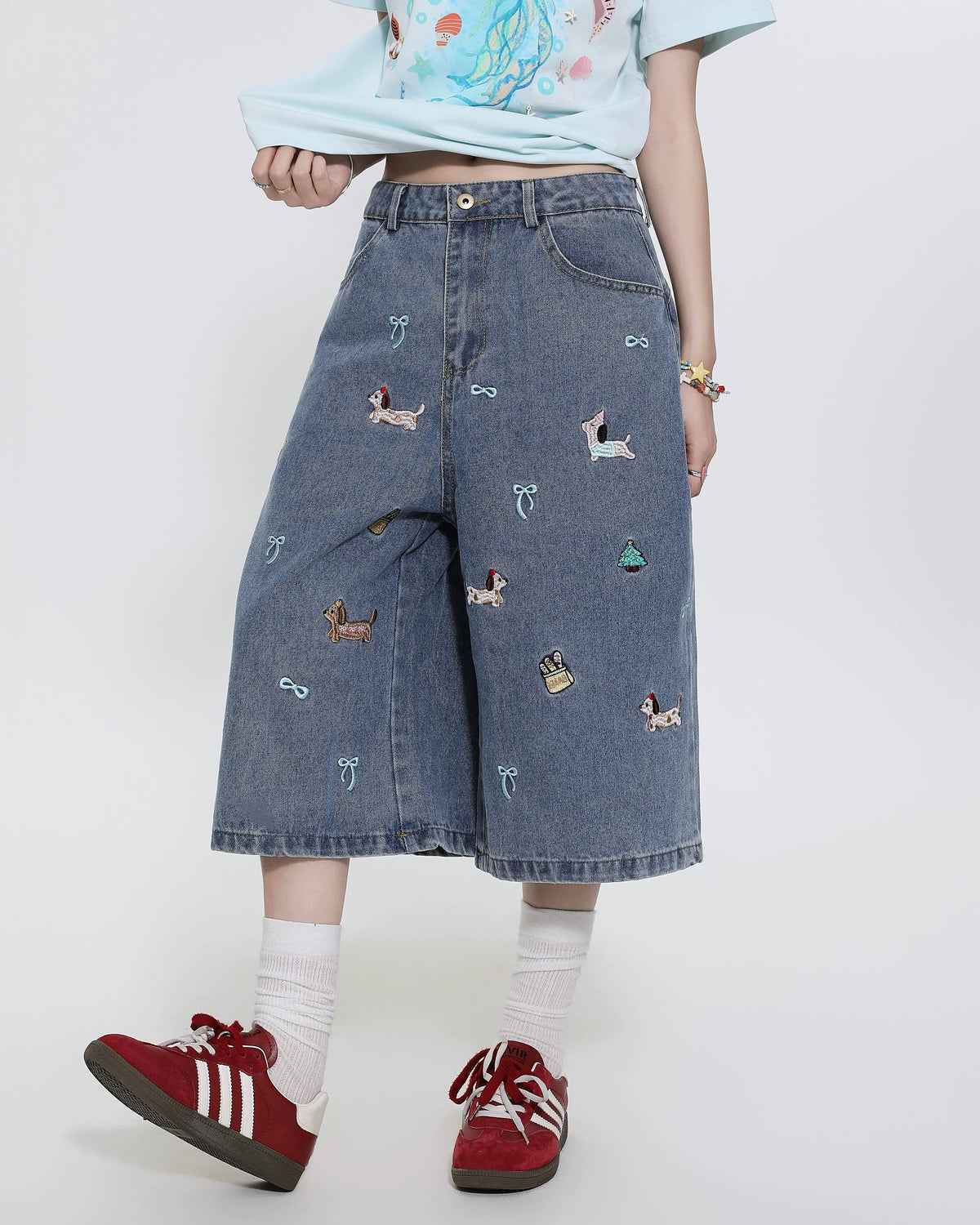 Loose Fit Cropped Shorts