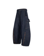 ボタン刺繍ジーンズ