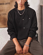 シンプルなクルーネックスウェットシャツ